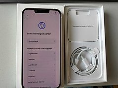 Apple iPhone 13