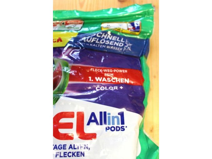 Ariel Color + - Detailansicht Packung