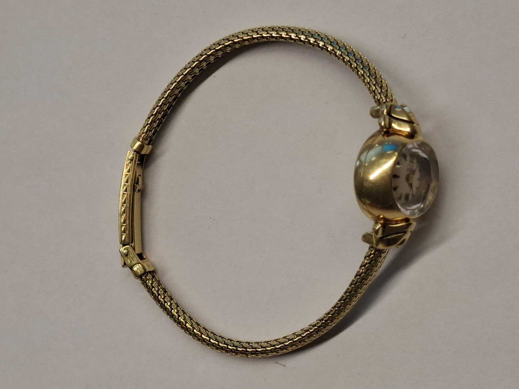 Uhr mit Verschluss geschlossen