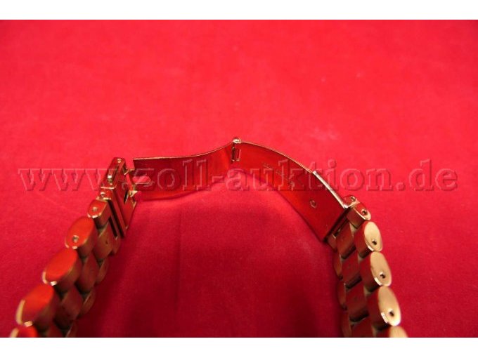 Detailaufnahme geöffneter Verschluss