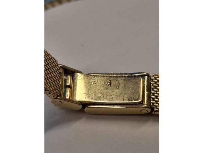 Punze und Seriennummer