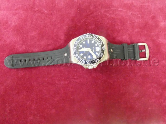 Uhr Gesamtansicht Uhr Gesamtansicht