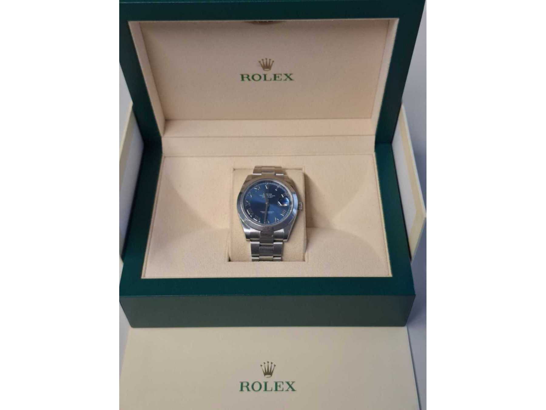 Ansicht Uhr in Box