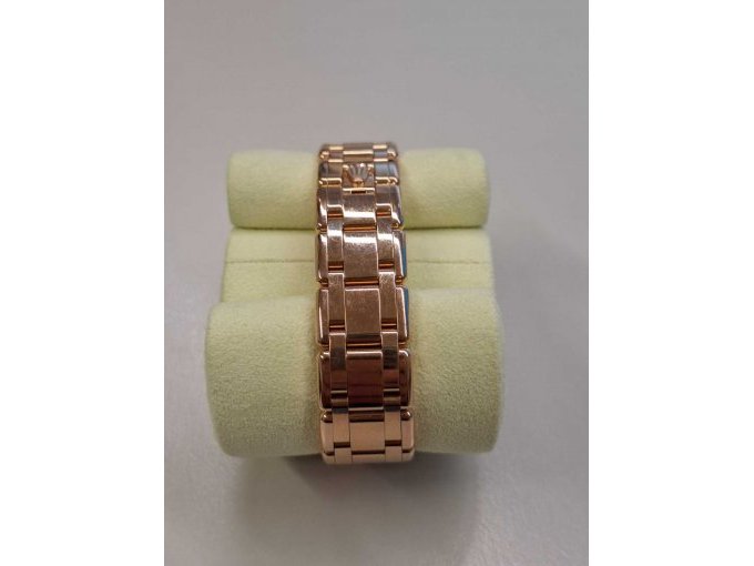 Uhrenband auf Kissen