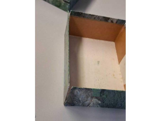 Beschädigungen an der Umverpackung