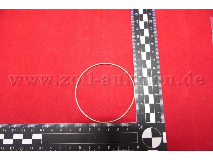 Armreif mit Maßstab