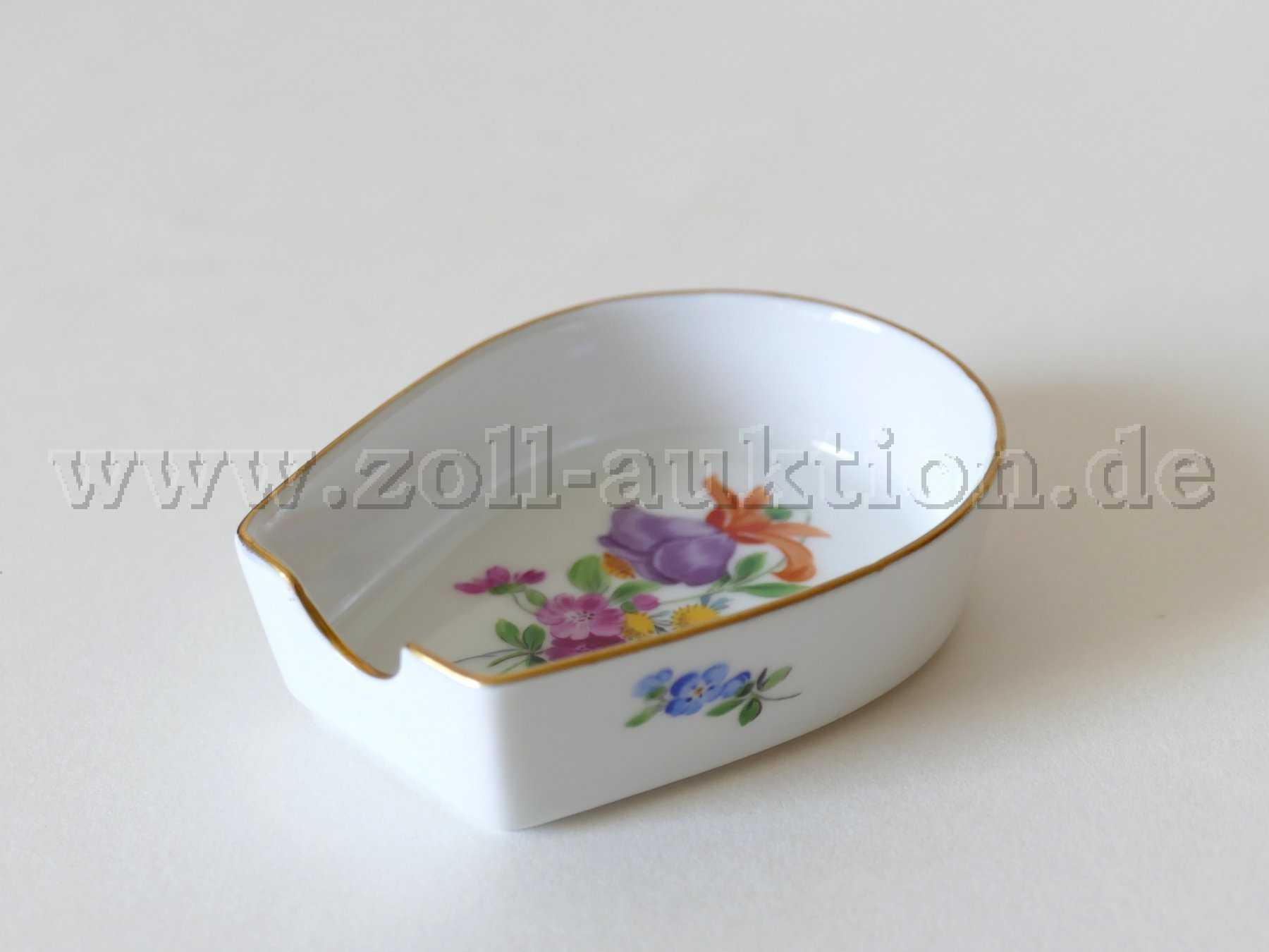 1 Aschenbecher Meissener Porzellan, Blumendekor mit Goldrand, II.Wahl