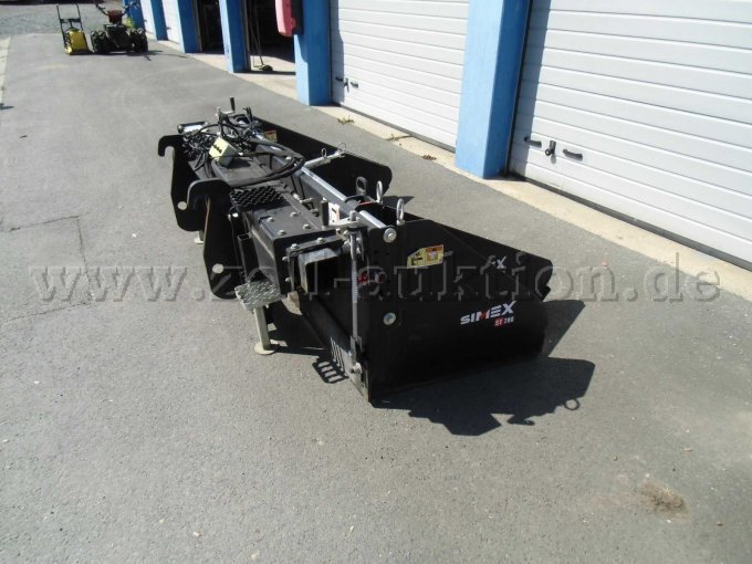 Asphaltverteiler Simex ST 200 hinten rechts