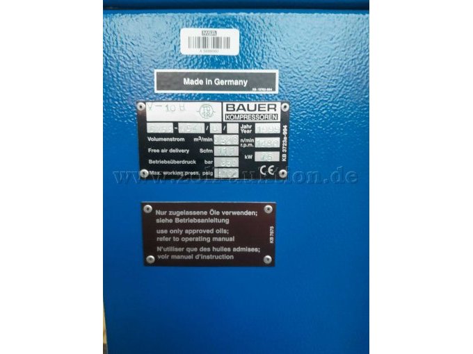 Typenschild des Atemluftkompressors