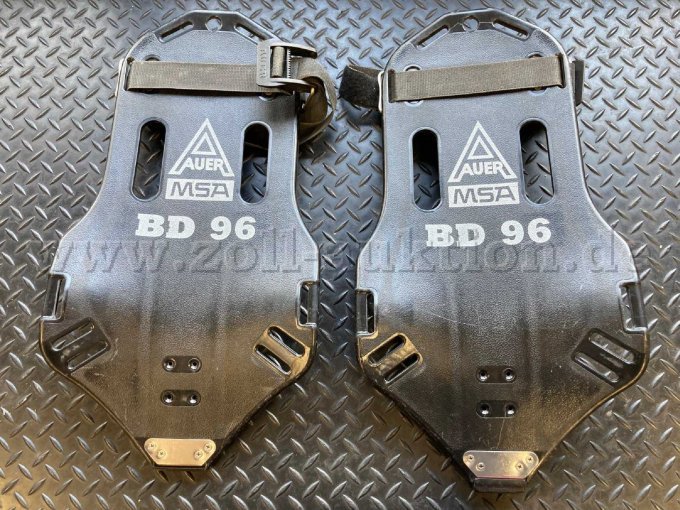 2 Grundplatten Front Atemschutzgerät