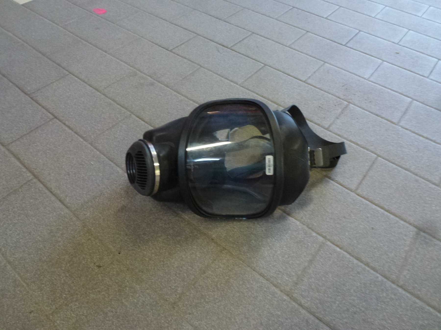 Seitenansicht Atemschutzmaske