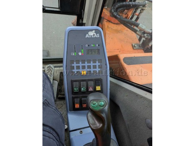 Joystick und Bedieneinheiten