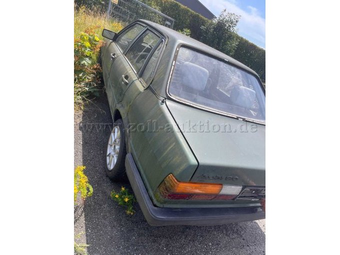 AUDI 80 Heck links