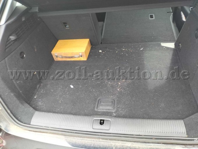 1 Audi, A3 Sportback, zwart – foto 2 – kavel bij Zoll-Auktion, Hamburg
