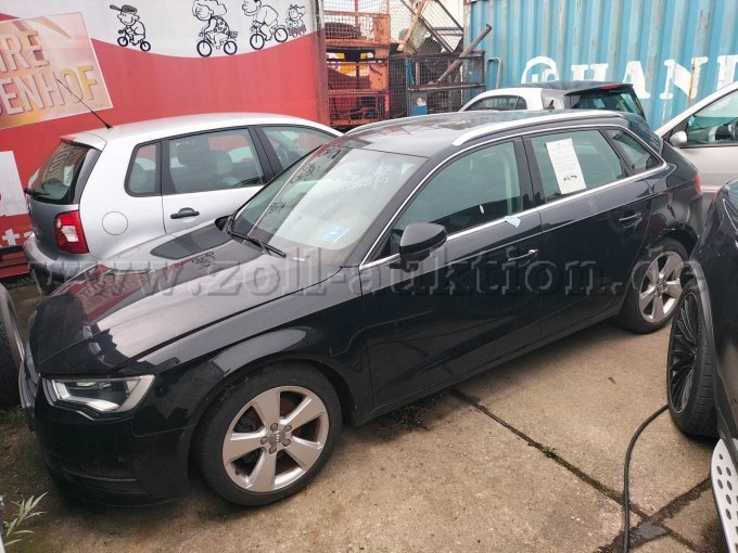 1 Audi, A3 Sportback, schwarz – kavel bij Zoll-Auktion, Hamburg