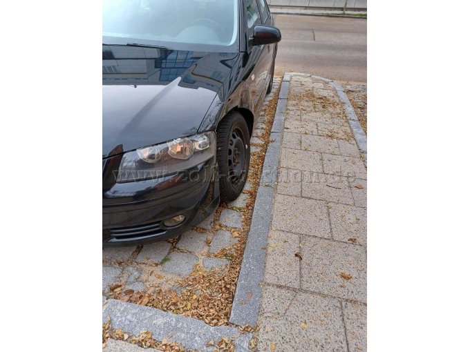 Anfahrschaden vorne links - Perspektive vorne