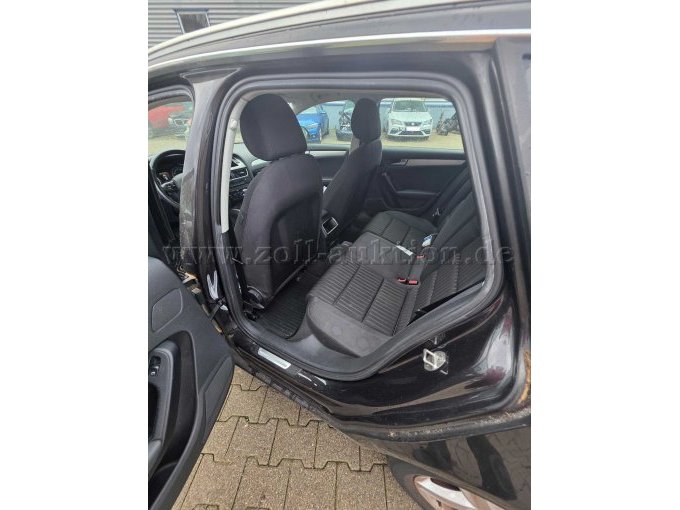 011 hinten innen Fahrerseite