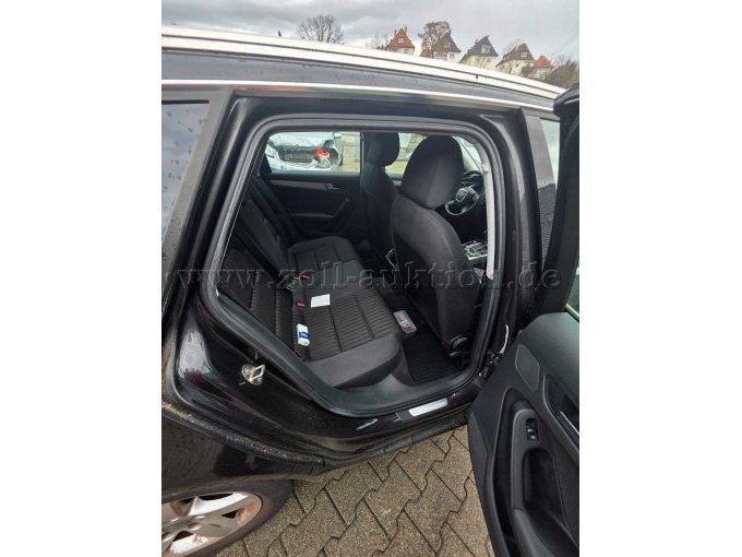 012 hinten innen Beifahrerseite