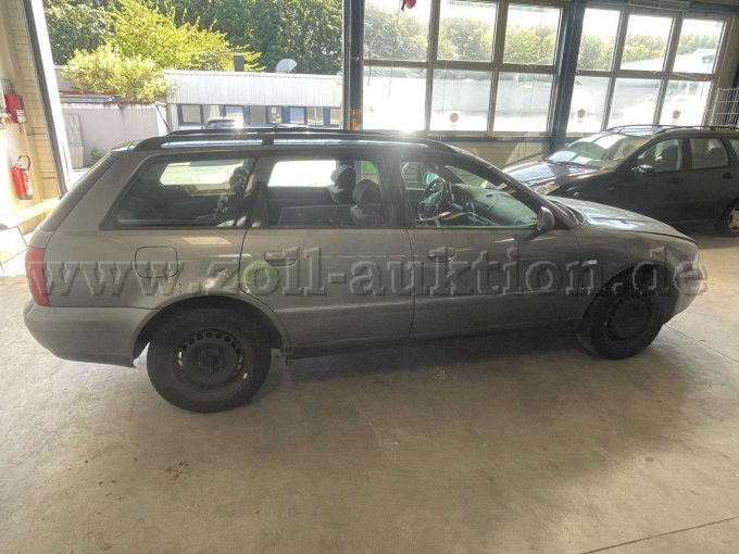 Audi A4 / Seitenansicht