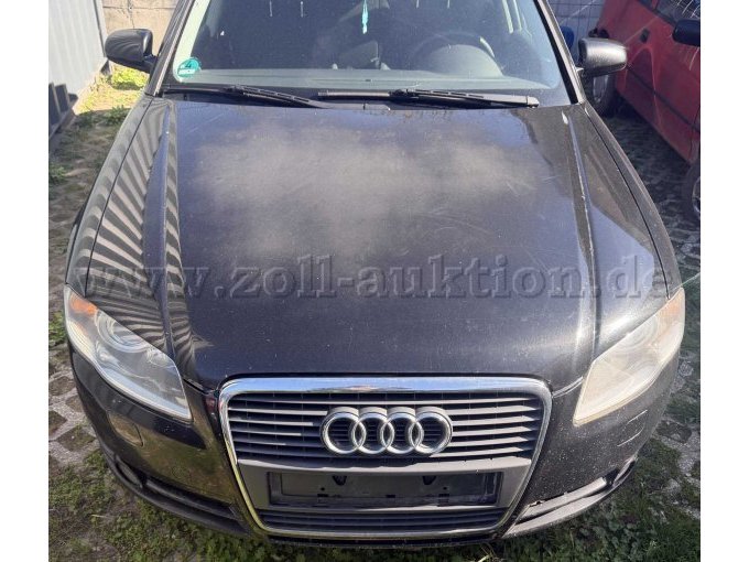 Fahrzeugfront weiße Punkte sind Lackabplatzer