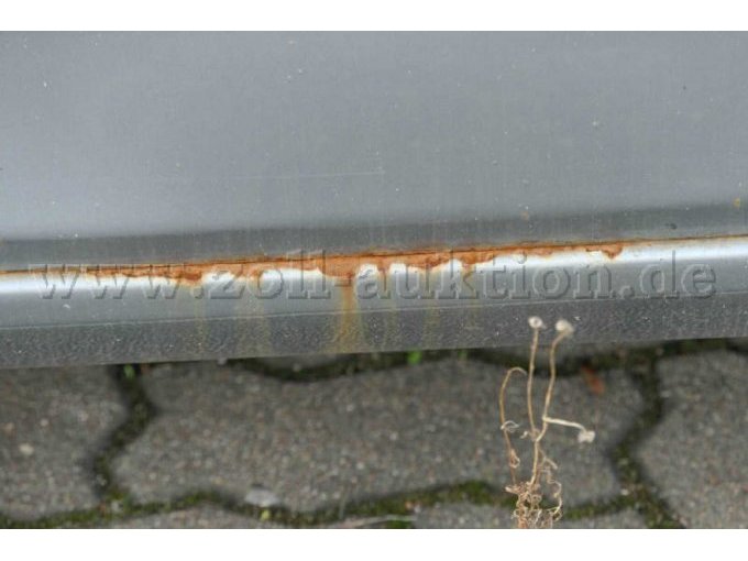 Gebrauchsspuren seitlicher Schweller