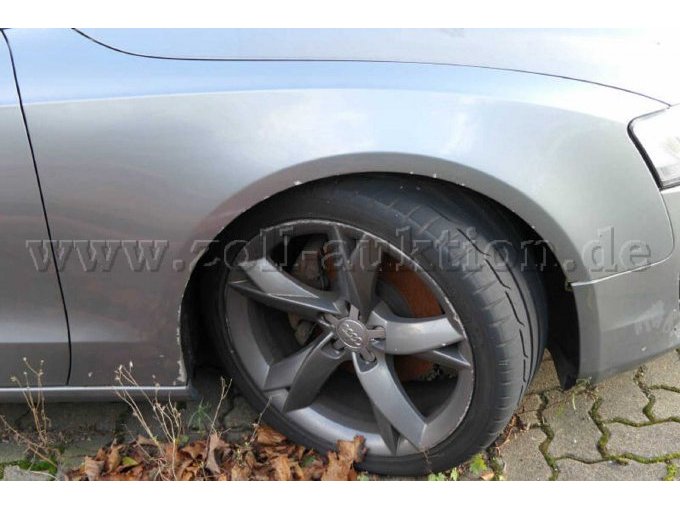 Gebrauchsspuren vorne rechts