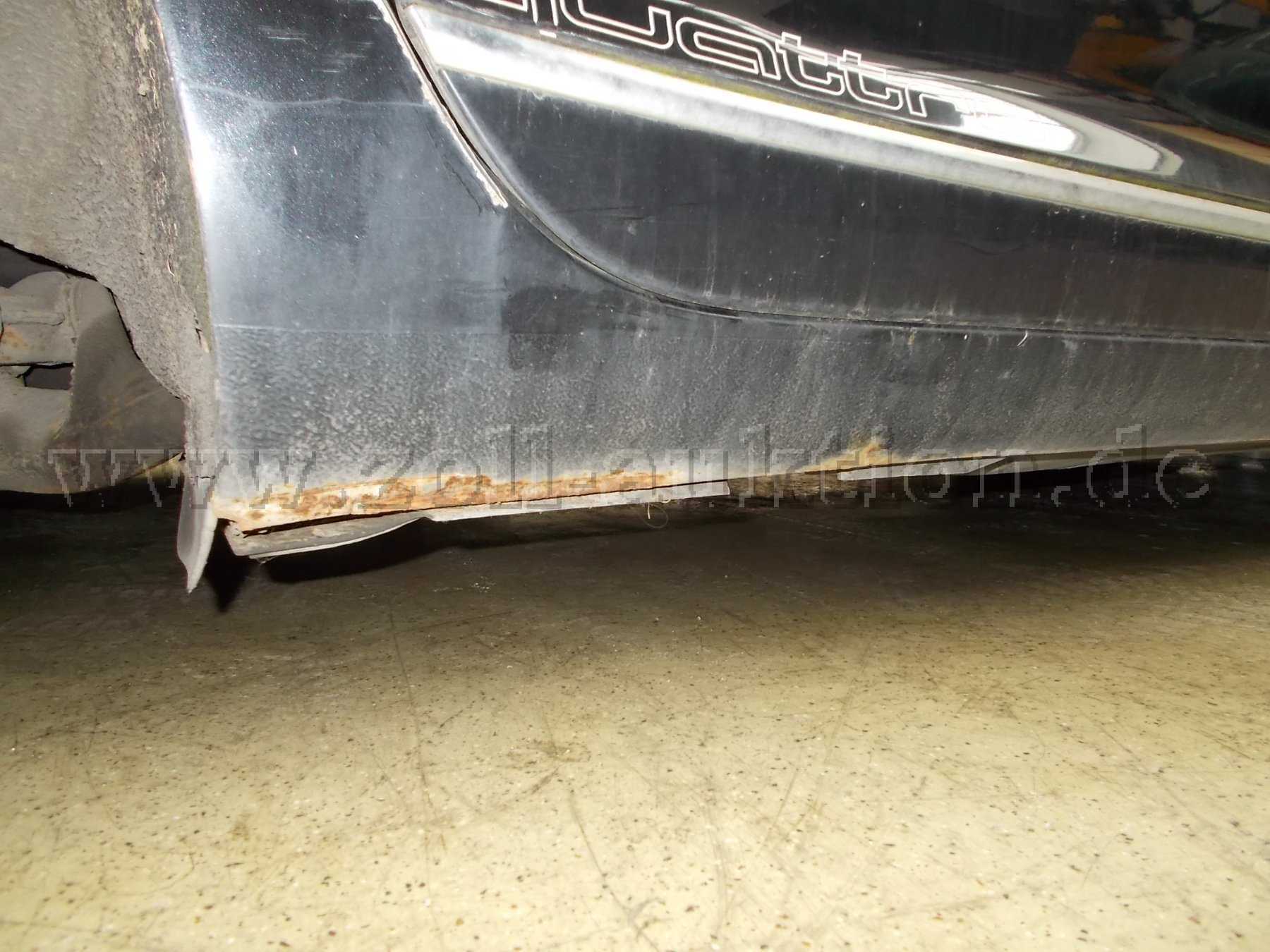 Korrosionsschaden am rechten Schweller