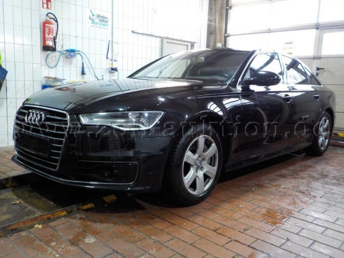 Front- und Seitenansicht Audi A6