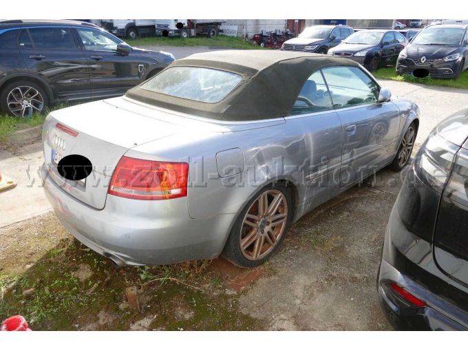 1 Audi A 4 3.2 FSI Cabriolet – foto 4 – kavel bij Zoll-Auktion, Wandlitz