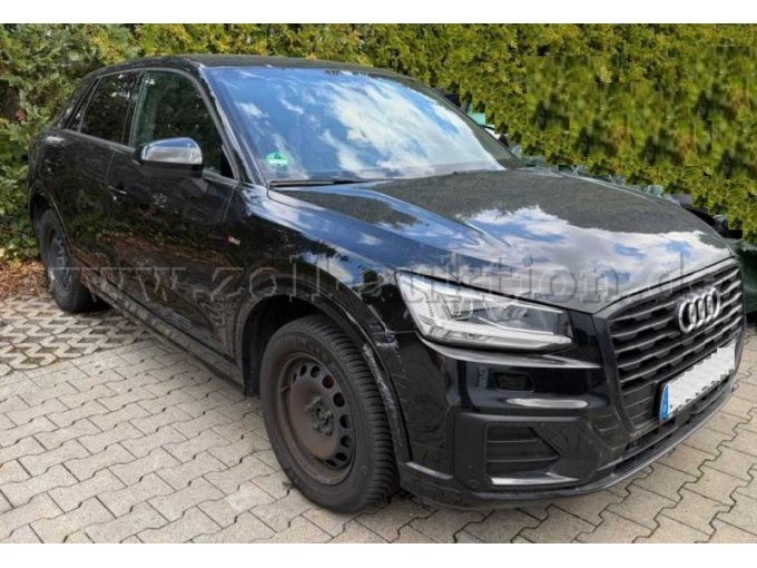 PKW Audi - von vorne rechts