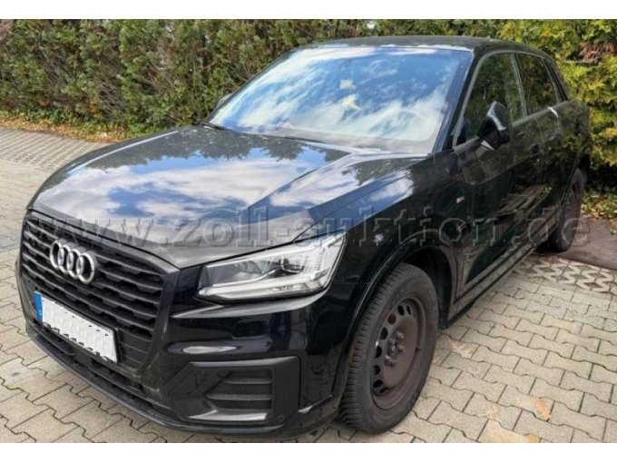 1 Audi Q2 Unfallfahrzeug – kavel bij Zoll-Auktion, Frankfurt am Main
