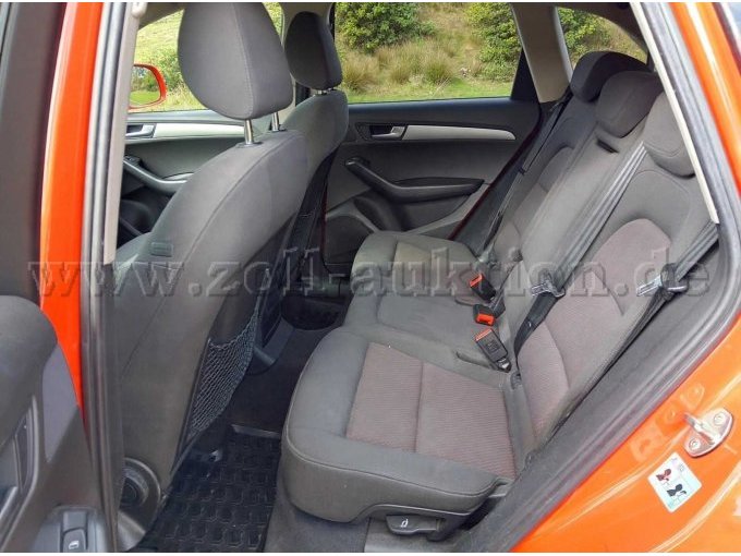 1 Audi Q5 2.0 TDI – voormalige commandowagen van de brandweer – niet rijklaar – foto 9 – kavel bij Zoll-Auktion, Alfter
