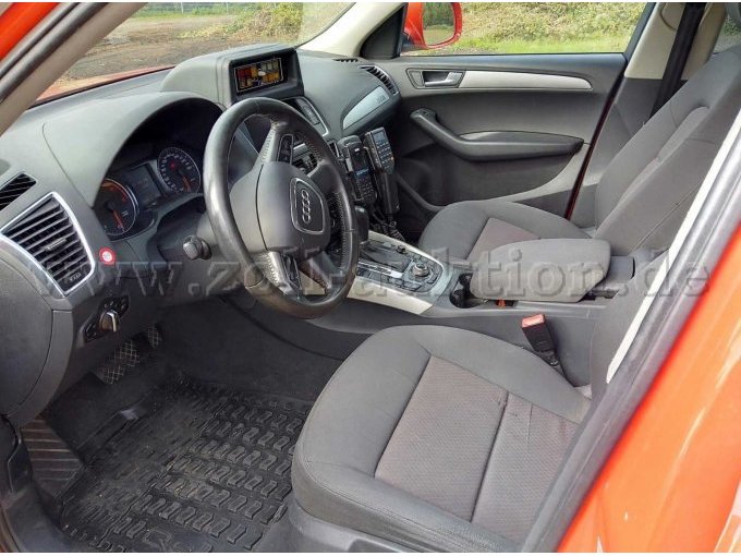 1 Audi Q5 2.0 TDI – voormalige commandowagen van de brandweer – niet rijklaar – foto 6 – kavel bij Zoll-Auktion, Alfter