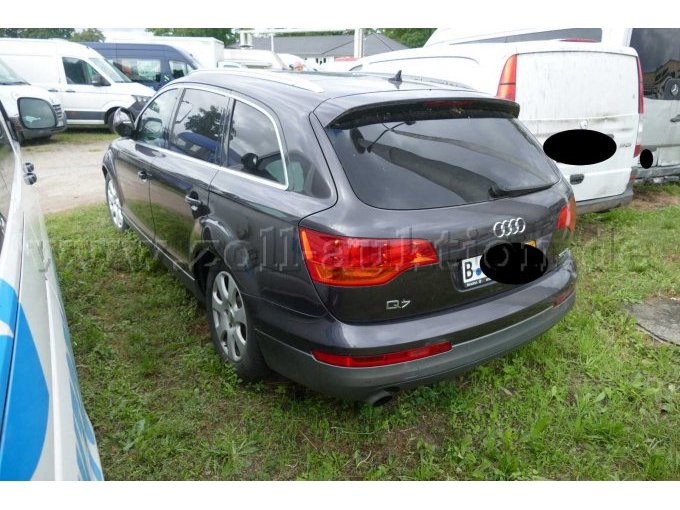 1 Audi Q 7 3.0 TDI Quattro – foto 3 – kavel bij Zoll-Auktion, Wandlitz