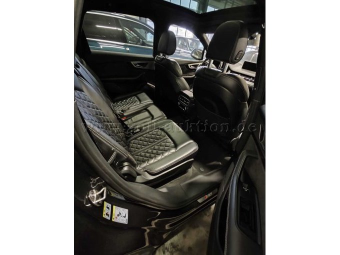 Beifahrer hinten rechts