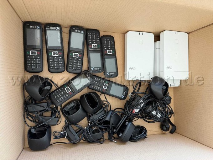 Mobiltelefone und Zubehör