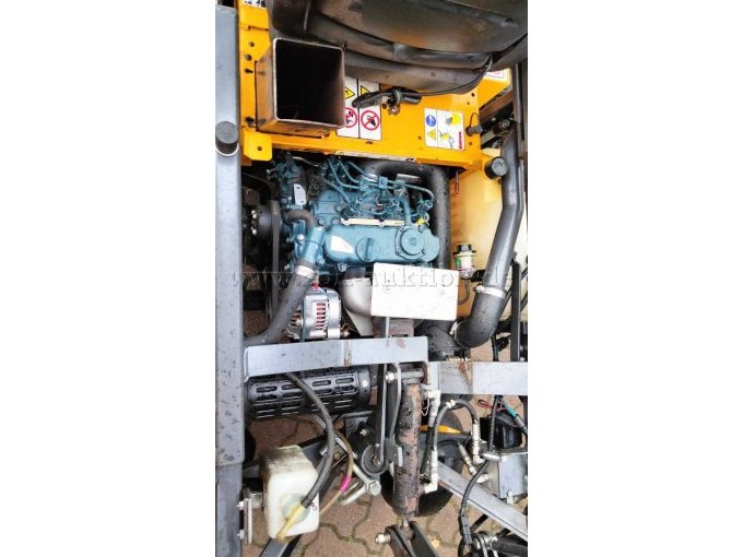 Aufsitzmäher Walker Foto vom Motorraum