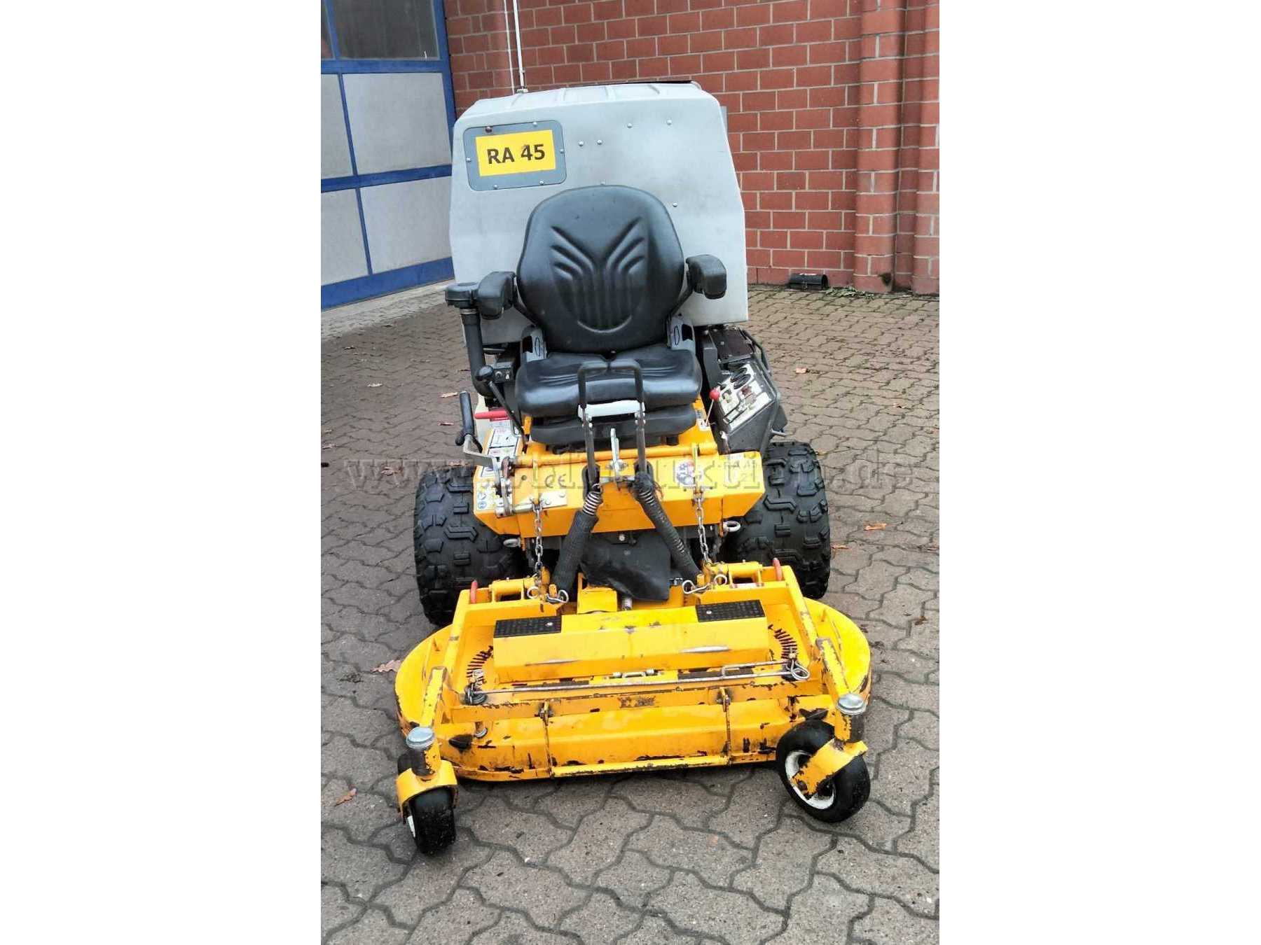 Aufsitzmäher Walker Foto Frontansicht