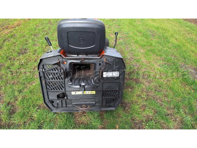 1 Aufsitzmäher von Husqvarna CT153, fahrbereit und funktionsfähig – foto 5 – kavel bij Zoll-Auktion, Spremberg