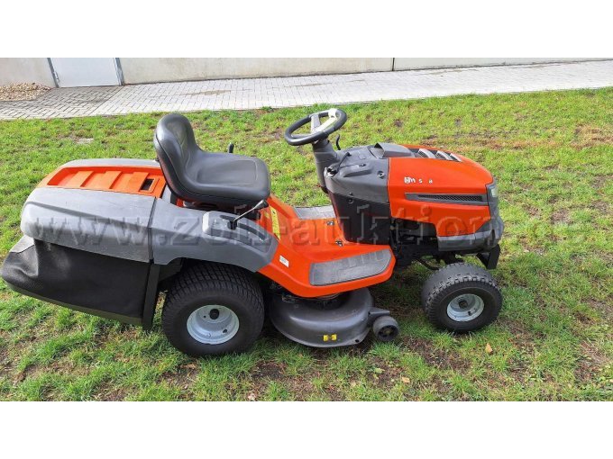 1 Aufsitzmäher von Husqvarna CT153, fahrbereit und funktionsfähig – foto 2 – kavel bij Zoll-Auktion, Spremberg
