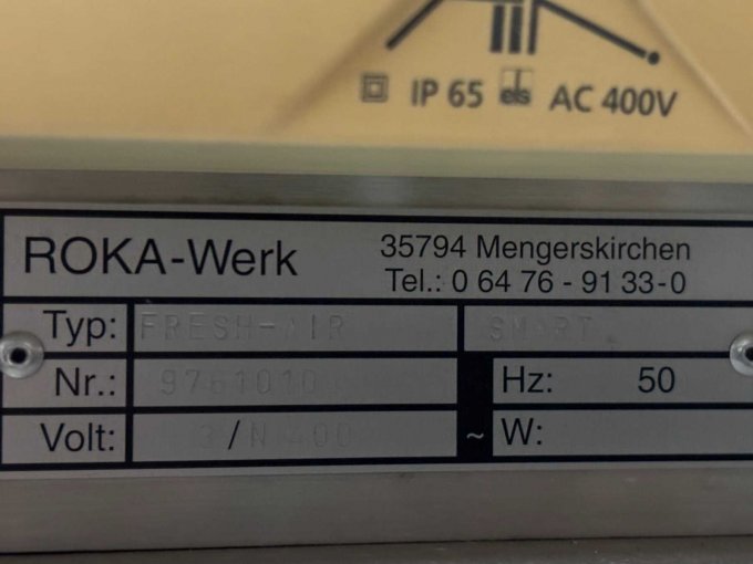 Blick auf Typenschild ROKA-Werk mit Telefonnummer