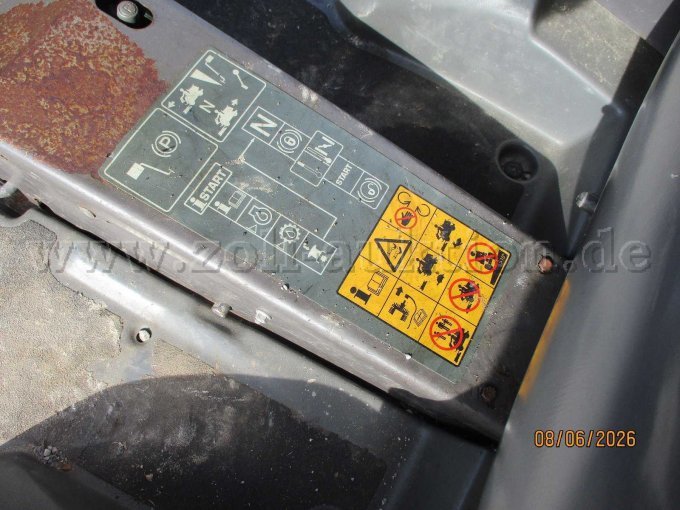 1 zitgrasmaaier Husqvarna P 524, doe-het-zelfvoertuig – foto 6 – kavel bij Zoll-Auktion, Ronnenberg