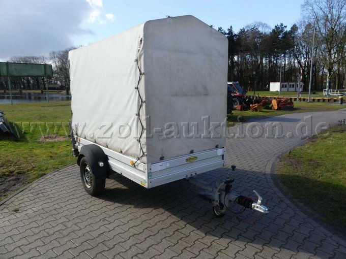 Anhänger vorne rechts