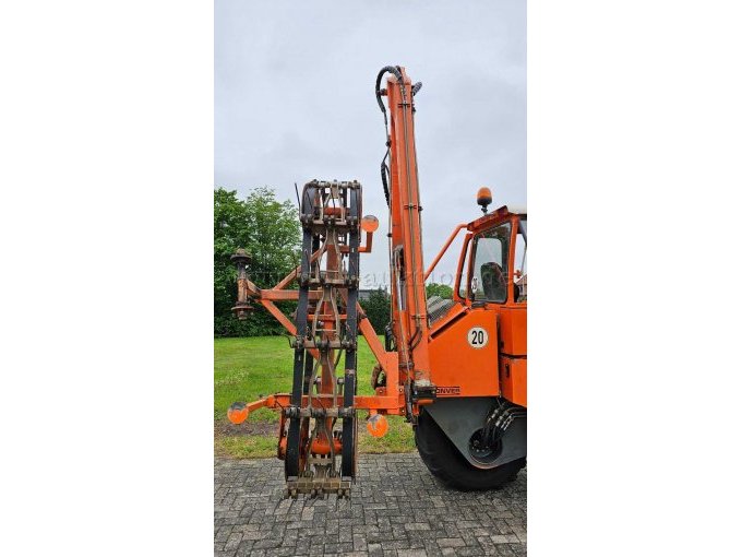 Conver C10S
Werkzeugarm hinten
