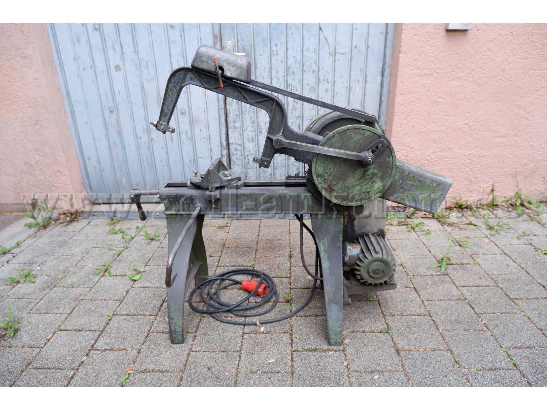 Bügelsäge hinten
