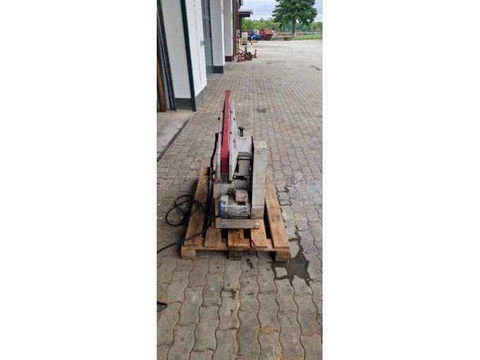 Säge hinten