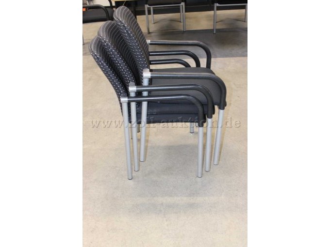 Stühle stapelbar