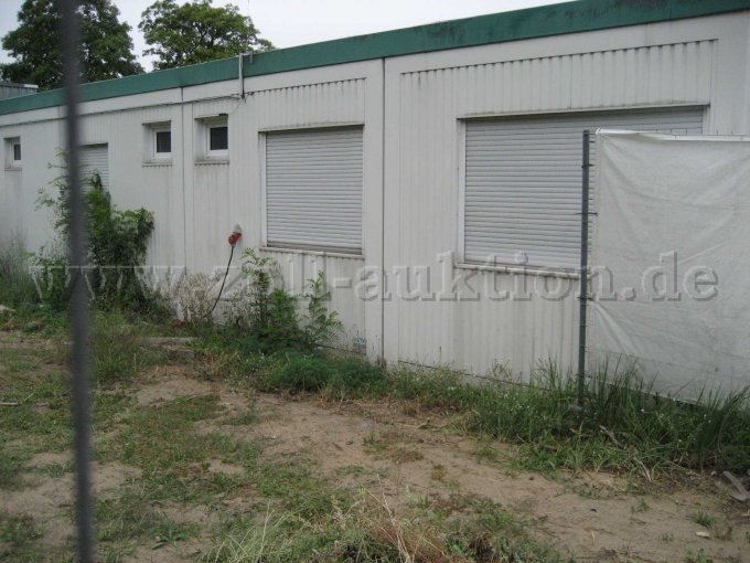 1 complex van kantoor- en sanitaircontainers van 12 m x 12 m – foto 4 – kavel bij Zoll-Auktion, Velten