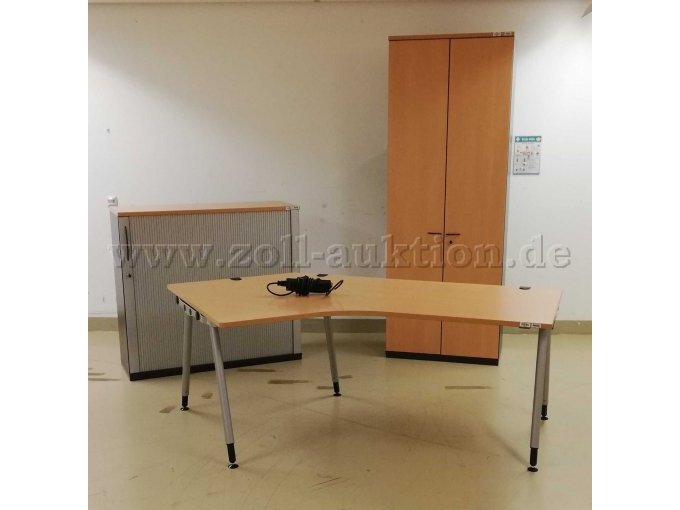 komplettes Los mit Freiformtisch links komplettes Los mit Freiformtisch links