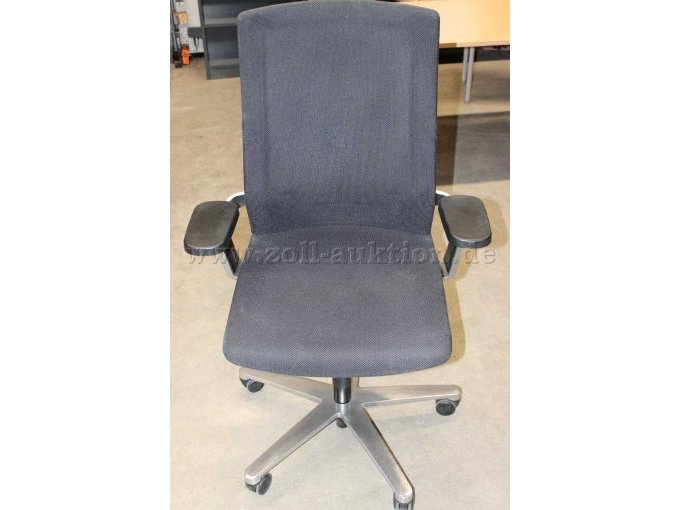 Drehstuhl Frontansicht